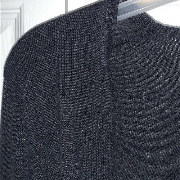 Black Crop Top - Picture 3 of 6